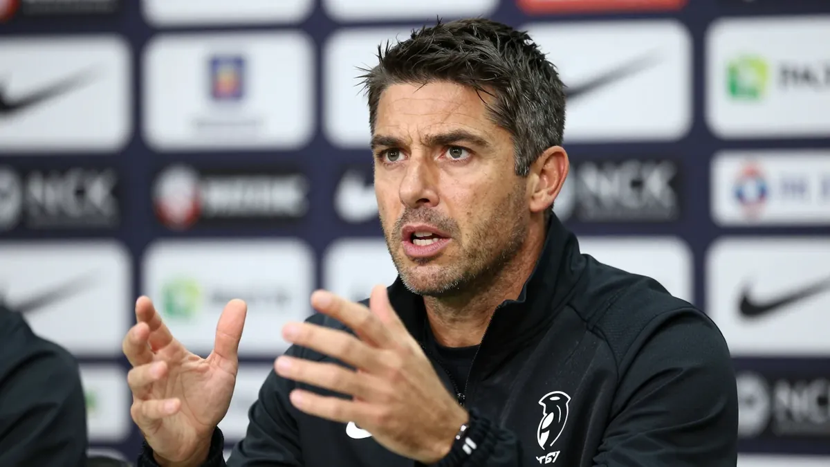Coach Carlos Corberán admits the need for attacking reinforcements as Valencia Club de Fútbol seeks its first goal and...