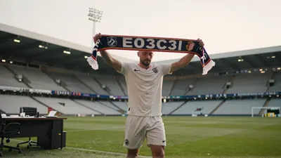 La Asociación Futbolistas VCF ha transferido al hospital de Lubo Penev el dinero recaudado en la campaña solidaria para...