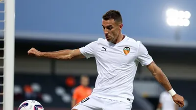 Valencia Club de Fútbol empató 0-0 con Celta Vigo, mientras que Real Betis ganó 1-0 contra Real Sociedad, con Rodrigo...