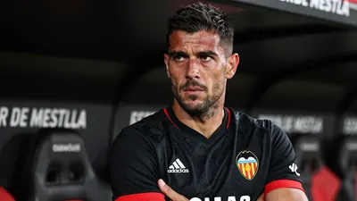 Valencia Club de Fútbol: Valencia CF ha finalizado la firma de Pablo Maffeo tras un complejo proceso de transferencia